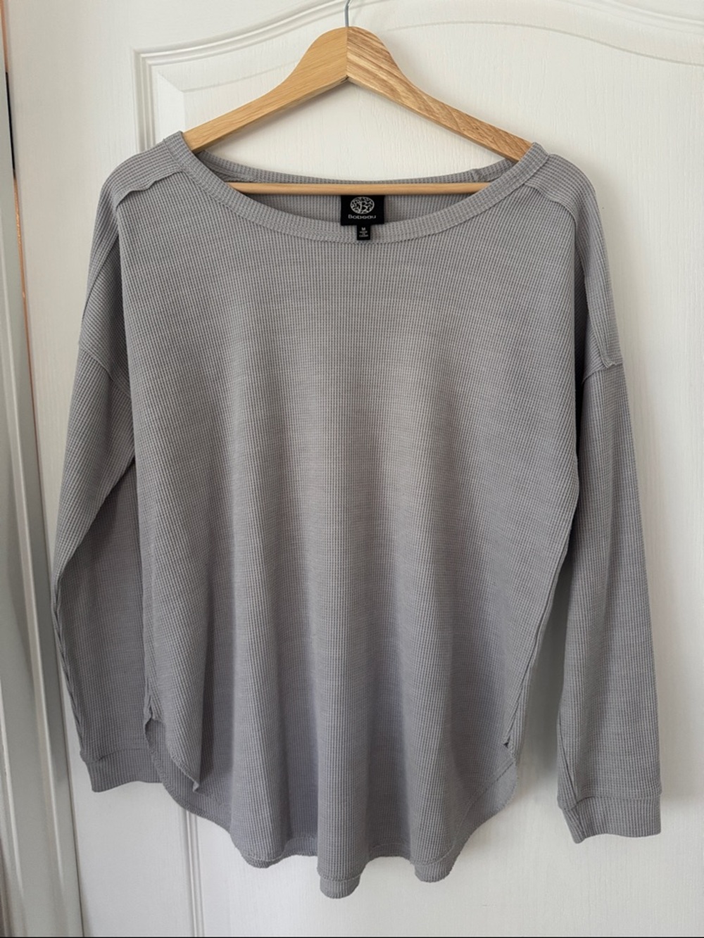 bobeau Light Gray Waffle Knit Long Sleeve Top